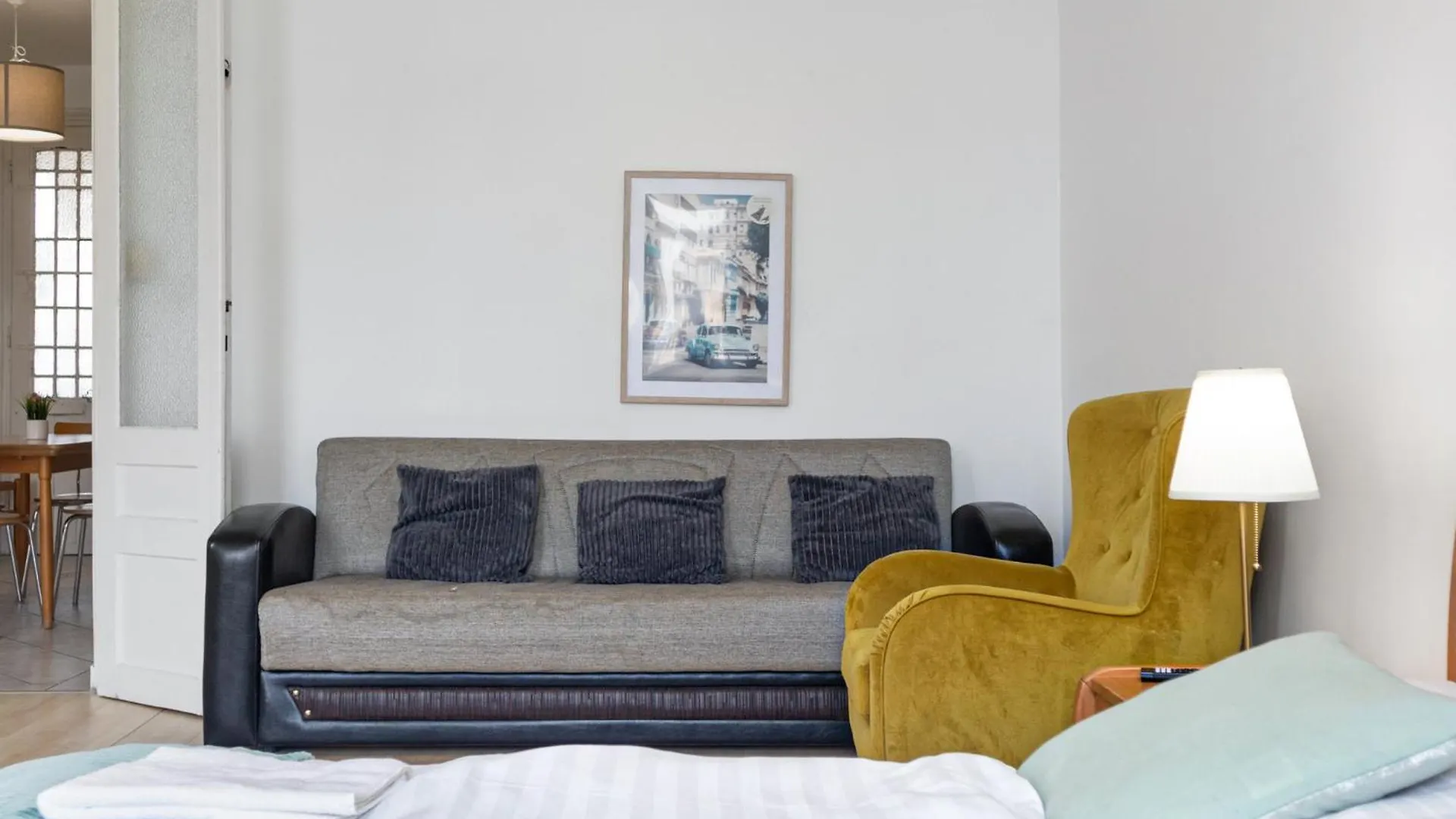 Comfy Rooms In Shared Apt For Longstays Near Matzleinsdorfer Station Vienna Apartment